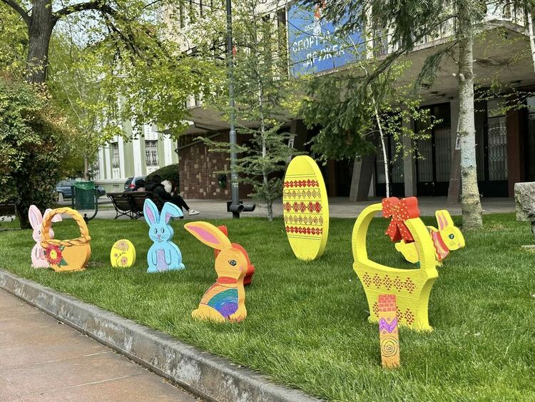 Хасково в празнична украса преди Великден