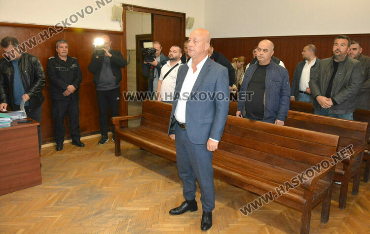 Пуснаха Мюмюн Искендер под гаранция от 45 000 лева, прокуратурата го подозира в опорочаване на 553 сделки с общински имоти