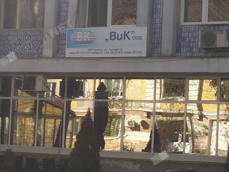 Кърджалиец натрупа три бона борч за вода, В и К го дава на съд