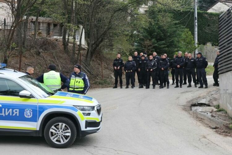 След екшъна в сараите Митов обяви, че МВР не може да е заложник в политически караници