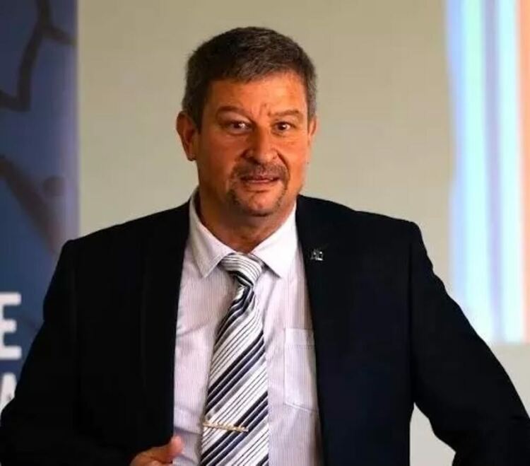 Юлиян Петров, председател на синдикат „Образование“