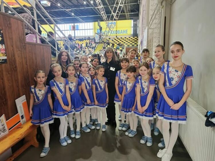 Повече от 1200 танцьори от България и Германия взеха участие в третото издание на Международния танцов фестивал „Кракра къп“