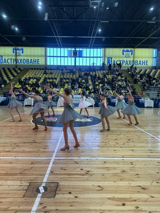 Повече от 1200 танцьори от България и Германия взеха участие в третото издание на Международния танцов фестивал „Кракра къп“