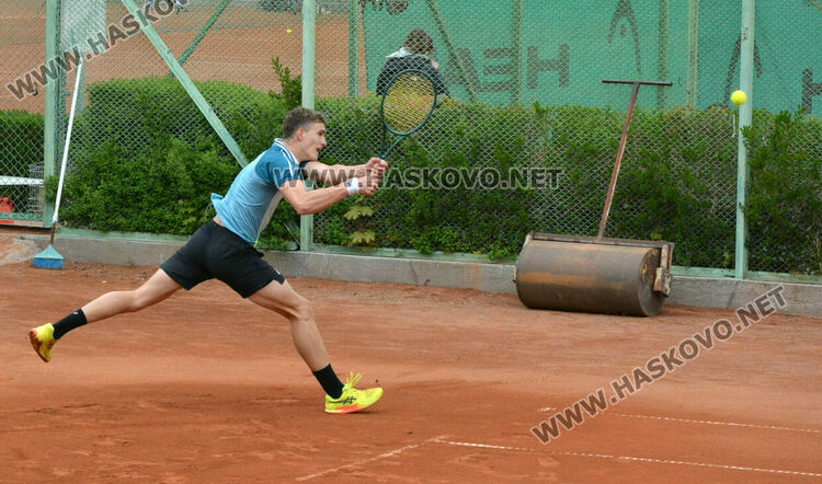 Започнаха мачовете от основната схема на международния тенис турнир в Хасково