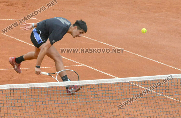 Започнаха мачовете от основната схема на международния тенис турнир в Хасково
