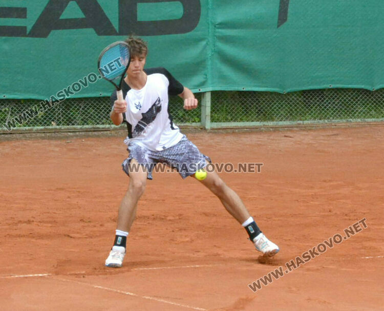 Започнаха мачовете от основната схема на международния тенис турнир в Хасково