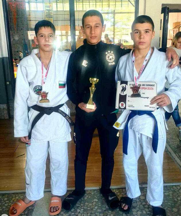 Хасковските джудисти с 13 медала от международен турнир в Пловдив