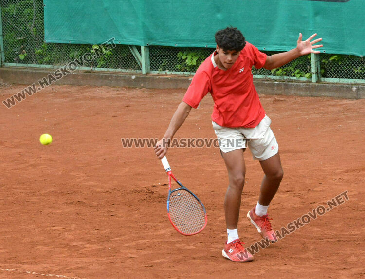 Започнаха мачовете от основната схема на международния тенис турнир в Хасково