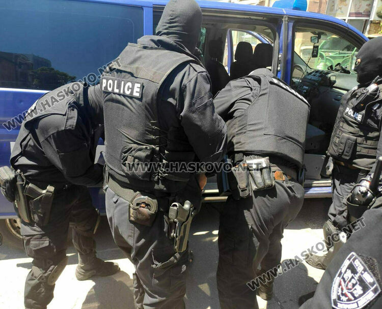 Снимката е илюстративна и от друго залавяне на крадец в Хасково