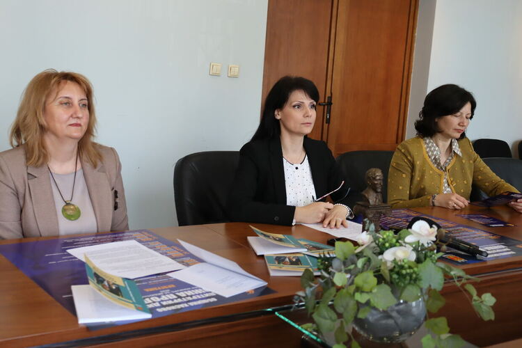 Три деца дебютират като автори на „Южна пролет“ в Хасково тази година