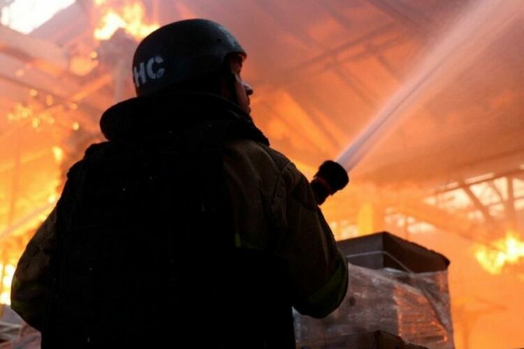 Поредна масирана руска атака срещу Украйна с 28 жертви към момента