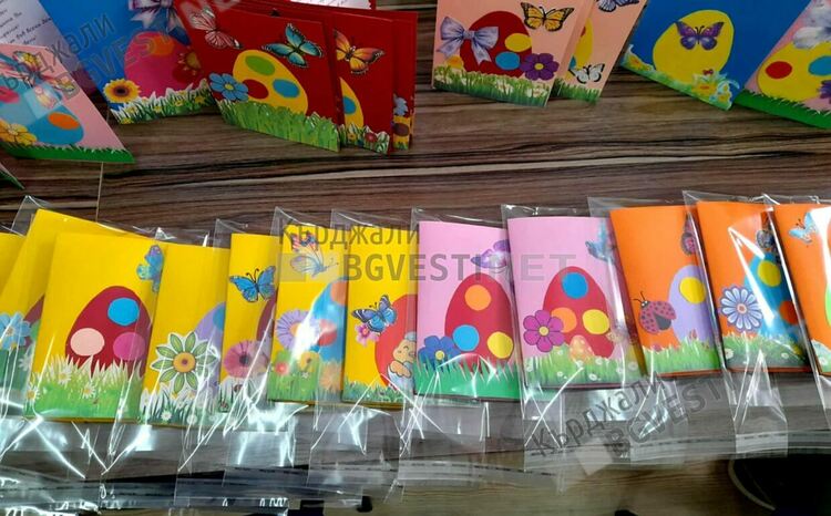 Специална грижа за възрастните хора в Кърджали за Великден,радват ги с празничен обяд и поздравителни картички