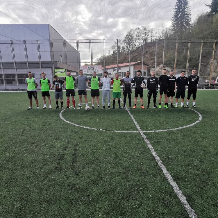 14 отбора се включиха в благотворителния турнир „Смолян къп 2025“ в подкрепа на Денис 