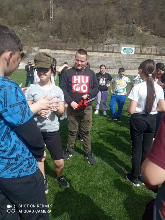 Ученици от СУ „Христо Ботев“ – Девин се включиха в образователна инициатива за Седмицата на гората