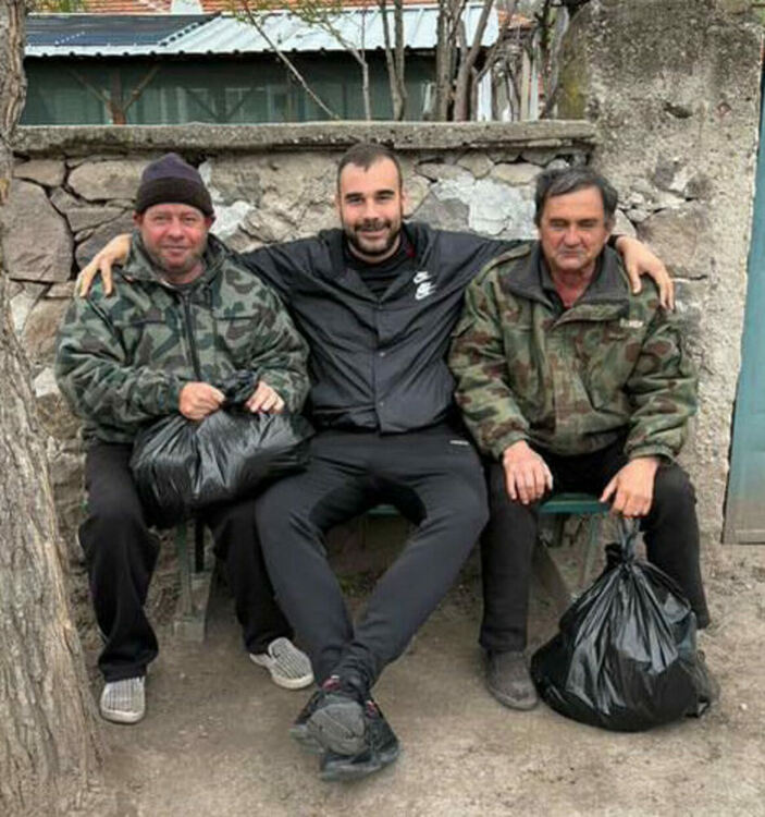 Хасковлии зарадваха с хранителни продукти хора от селата в общината 