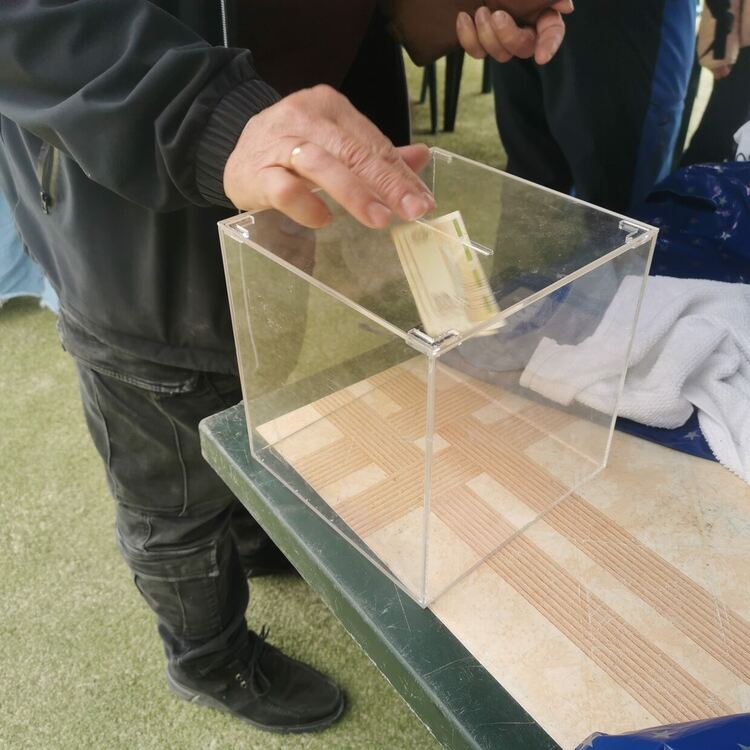 14 отбора се включиха в благотворителния турнир „Смолян къп 2025“ в подкрепа на Денис 