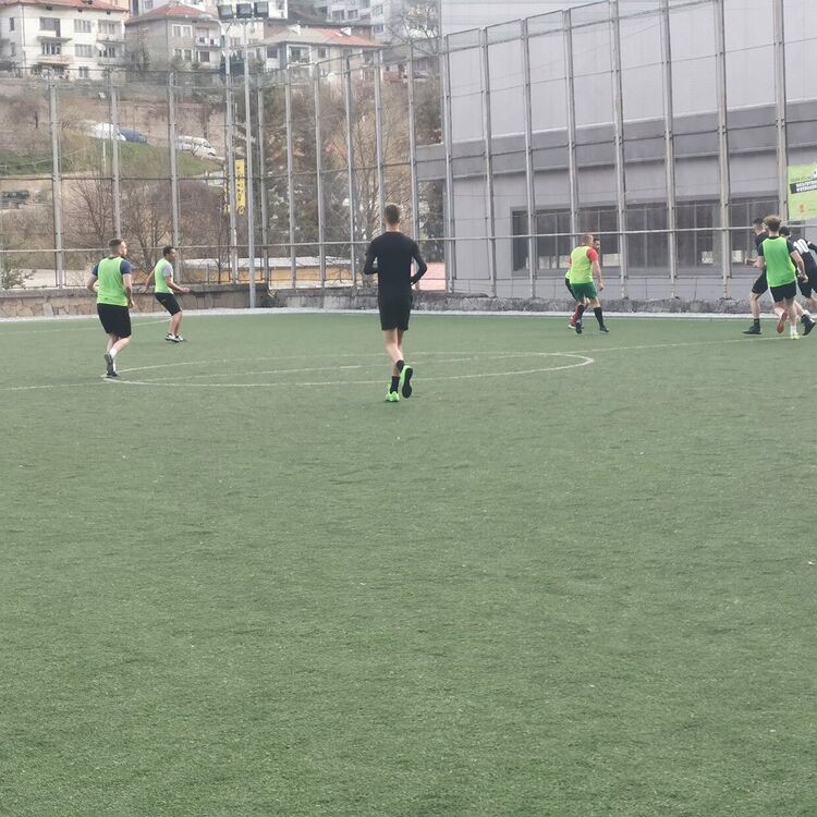 14 отбора се включиха в благотворителния турнир „Смолян къп 2025“ в подкрепа на Денис 