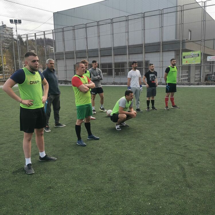 14 отбора се включиха в благотворителния турнир „Смолян къп 2025“ в подкрепа на Денис 