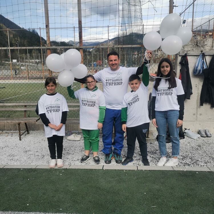 14 отбора се включиха в благотворителния турнир „Смолян къп 2025“ в подкрепа на Денис 