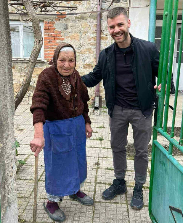 Хасковлии зарадваха с хранителни продукти хора от селата в общината 