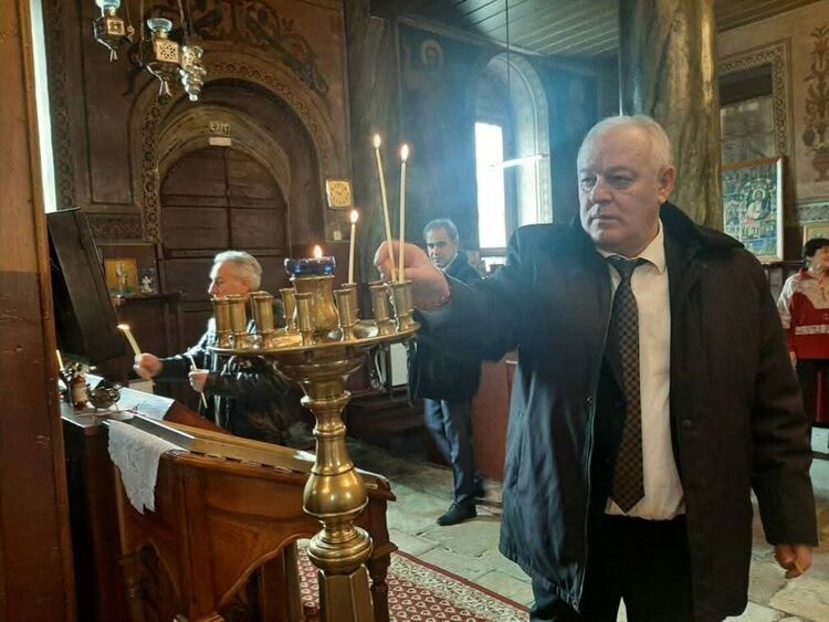 Николай Мелемов: Светлината на Христовото Възкресение да озари живота ни