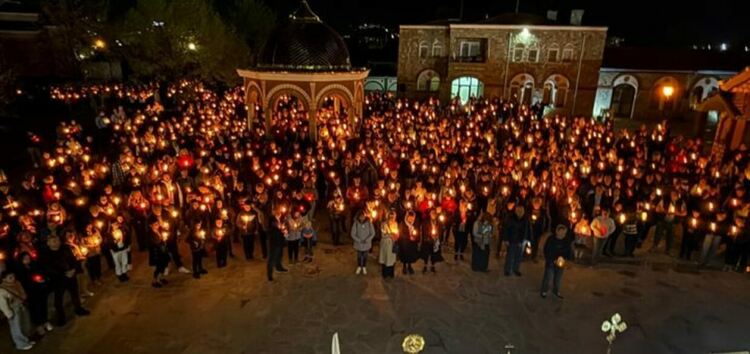 Стотици се стекоха в манастира "Св.Йоан Предтеча" в Кърджали за да посрещнат Великден