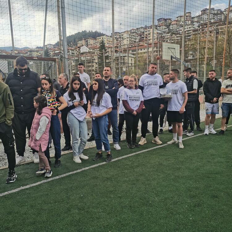 Близо 16 000 лева събра благотворителният футболен турнир в помощ на 9-годишния Денис Кисьов в Смолян (Галерия) 