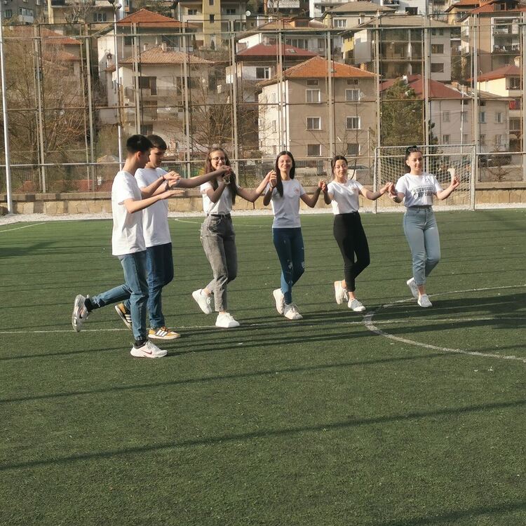 Близо 16 000 лева събра благотворителният футболен турнир в помощ на 9-годишния Денис Кисьов в Смолян (Галерия) 