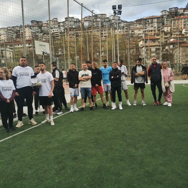 Близо 16 000 лева събра благотворителният футболен турнир в помощ на 9-годишния Денис Кисьов в Смолян (Галерия) 