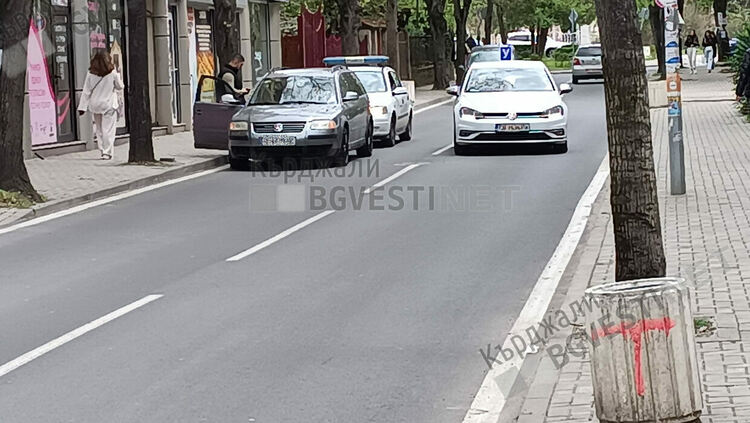 Полицаите в Кърджали следиха за неправилно паркиране и в празничните дни, мнозина изгоряха