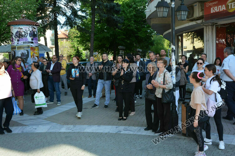 Николай Терзийски запали огъня на „Южна пролет“ 2025 в Хасково