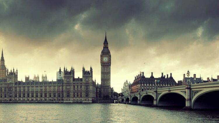 Великобритания разрешава експерименти за затъмняване на Слънцето