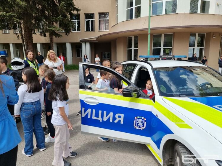 За четвърта поредна година в област Перник дадоха началото на кампанията „Инспектори по коланите“