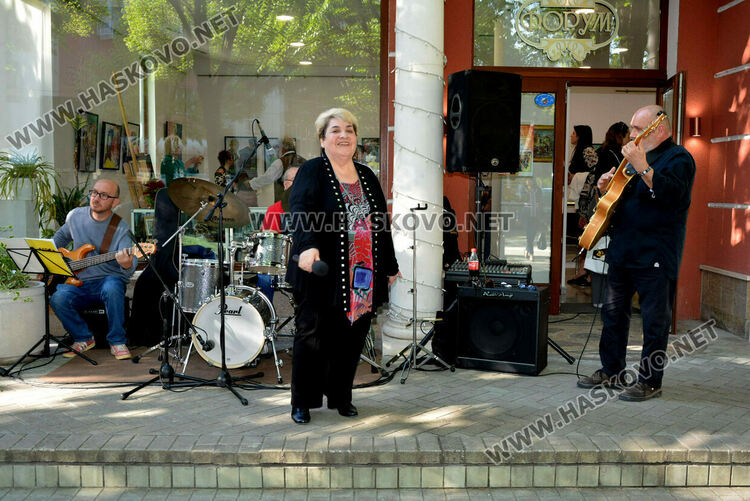 Светлозар Недев: Изкуството трябва да се изживее, то не може да се обясни