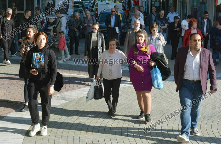 Николай Терзийски запали огъня на „Южна пролет“ 2025 в Хасково