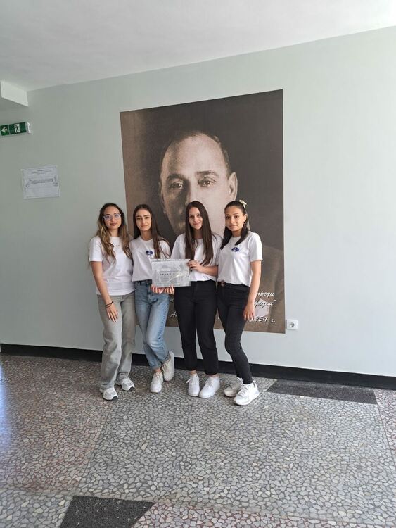 ФСГ-Хасково в „Търсена на победата“ за 150 г. от рождението на Атанас Буров и 75 г. от създаването на училището