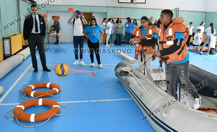 СУ „Любен Каравелов“ – Димитровград е №1 в състезанието „Защита при бедствия, пожари и извънредни ситуации“