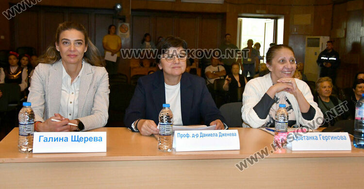 До неделя Хасково е столица на камерните танци 