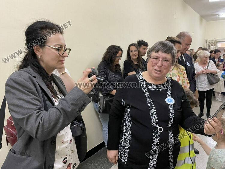 Наградиха победителите в международния конкурс „Творчество без граници“, представиха лего роботи