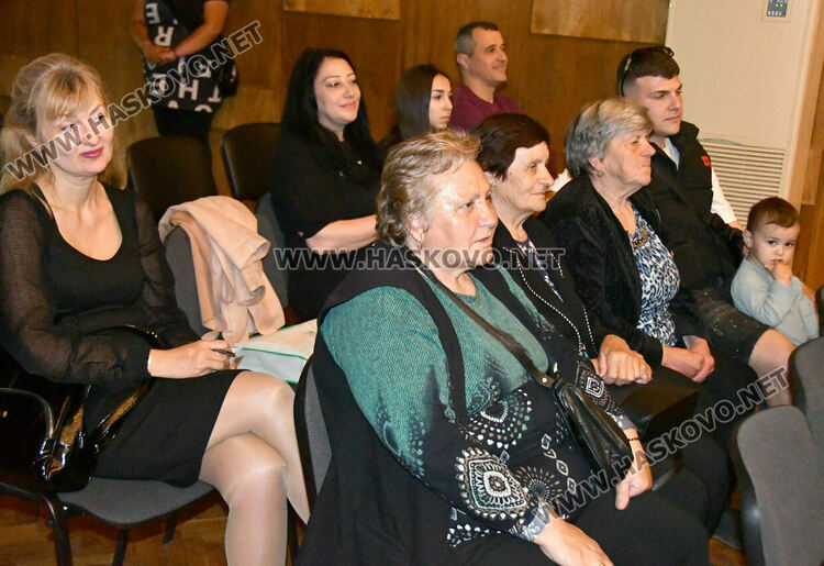 До неделя Хасково е столица на камерните танци 