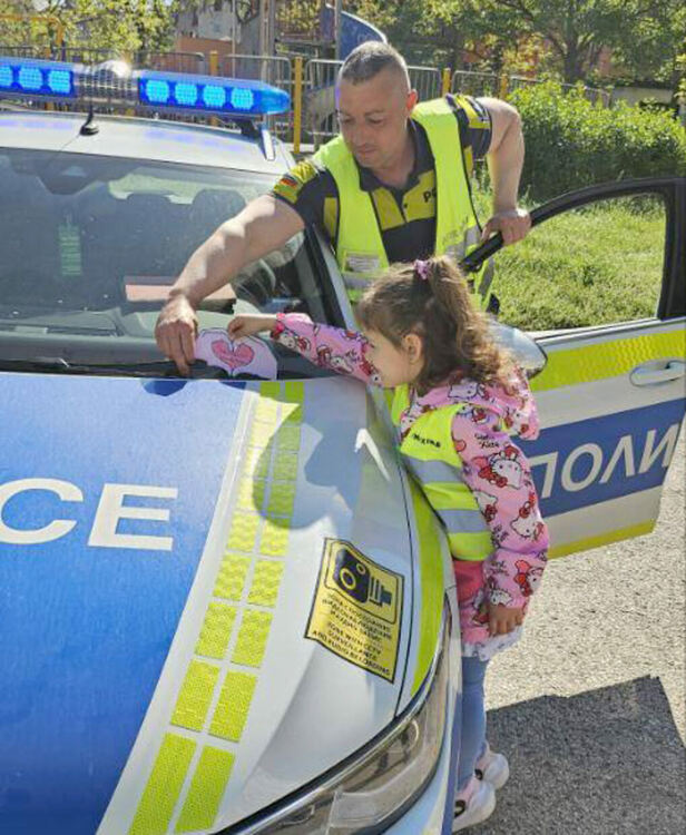 Деца от „Слънце“ станаха посланици за безопасно движение