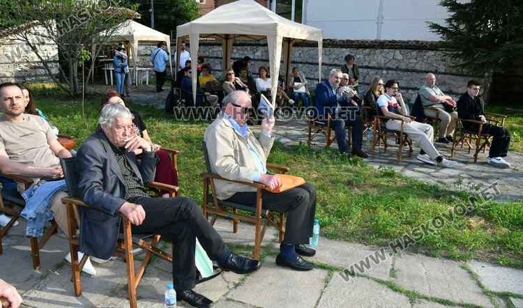 Диригентът Михаил Делчев с наградата „Александър Паскалев“ за цялостен принос 