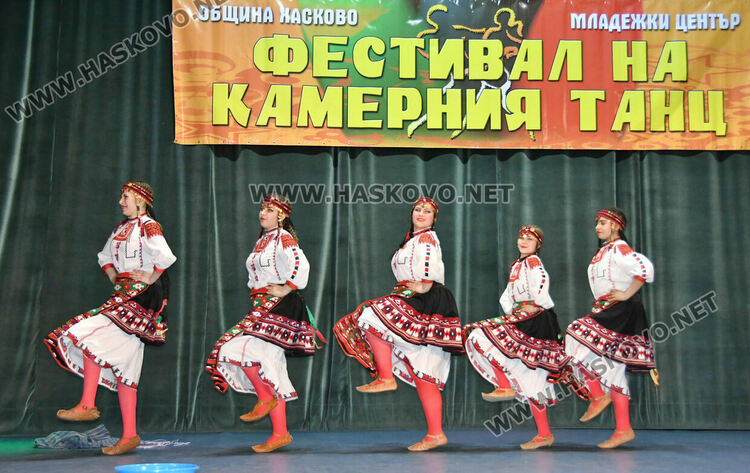 До неделя Хасково е столица на камерните танци 