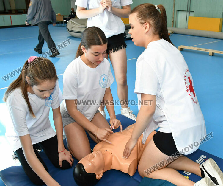 СУ „Любен Каравелов“ – Димитровград е №1 в състезанието „Защита при бедствия, пожари и извънредни ситуации“