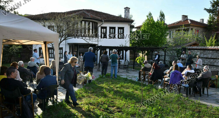 Диригентът Михаил Делчев с наградата „Александър Паскалев“ за цялостен принос 