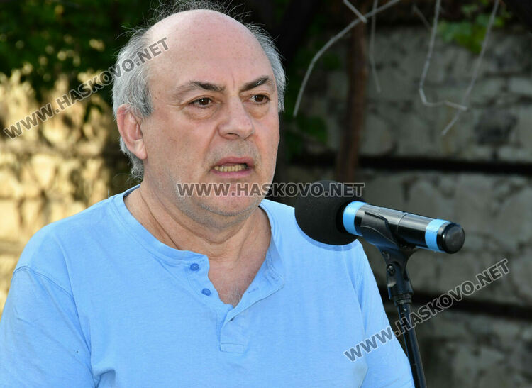 Диригентът Михаил Делчев с наградата „Александър Паскалев“ за цялостен принос 