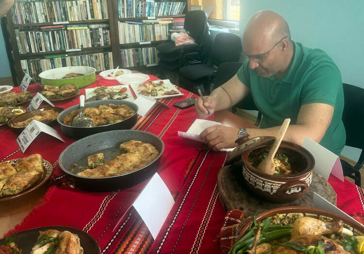 Трънска коприва с пиле впечатли журито на Готварския събор в село Райново