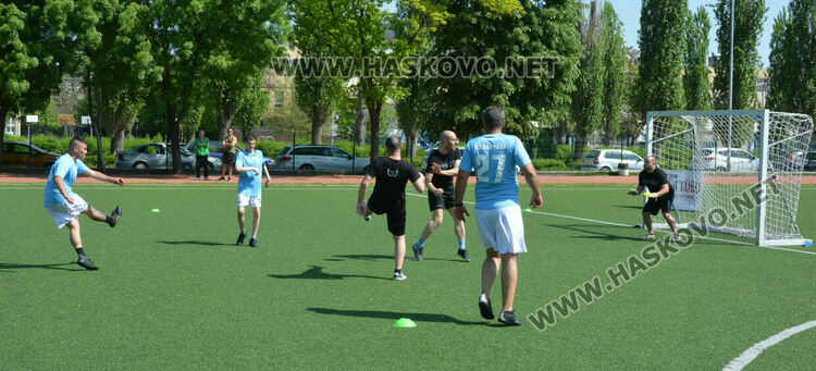 Отборът на „Непримиримите“ триумфира на футболния турнир за фен клубове 