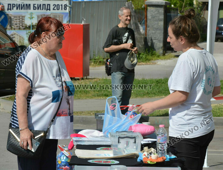 Поредна акция за събиране на капачки и кенчета в Хасково за закупуване на медицинска апаратура