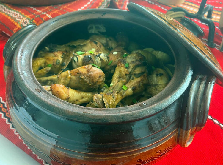 Трънска коприва с пиле впечатли журито на Готварския събор в село Райново